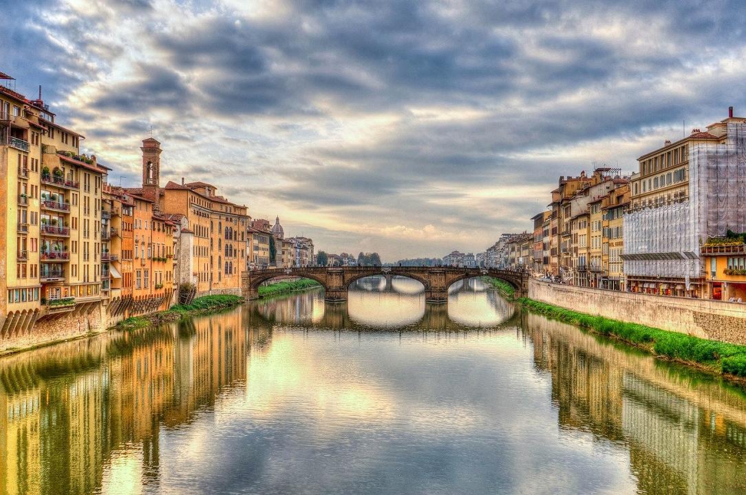 Ristoranti, bar e locali di Firenze chiedono di entrare in “zona rossa”
