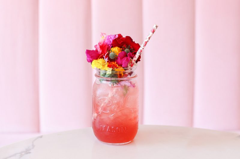 cocktail con fiori