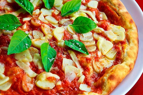 Cibo a domicilio: Domino’s Pizza e l’opzione “Contactless Delivery”, consegna senza contatto