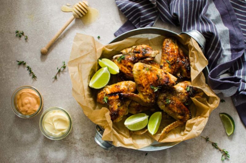 ali di pollo con miele e lime