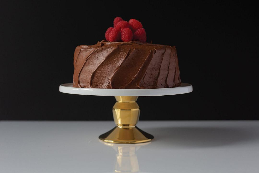 16 modi per decorare una torta al cioccolato