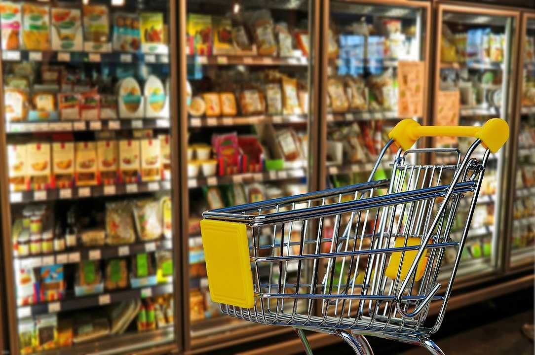 Supermercati, percorre 47 km per andare a fare la spesa: succede a Caselle