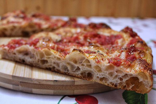 Pizza in teglia romana - Trancio teglia rossa