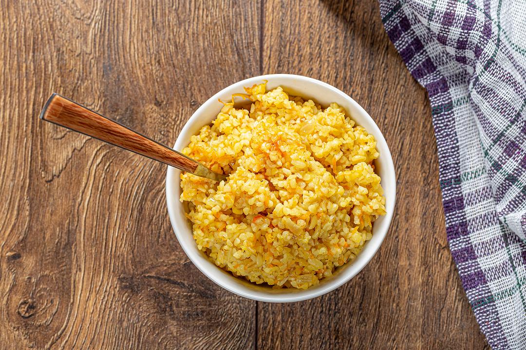 Cos’è il bulgur, che proprietà ha e come si usa l’alternativa a cous cous e quinoa