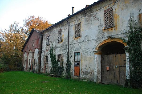 Abbiategrasso: multati per aver fatto la spesa in cascina, non era situazione di necessità