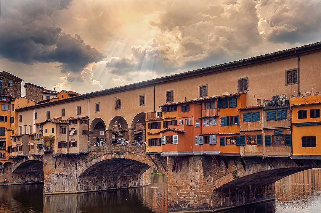 Firenze: locale aperto nonostante il Coronavirus, scatta la denuncia