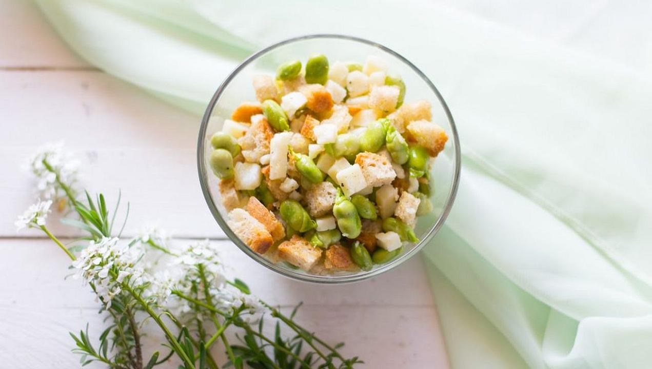 Insalata fave e pecorino