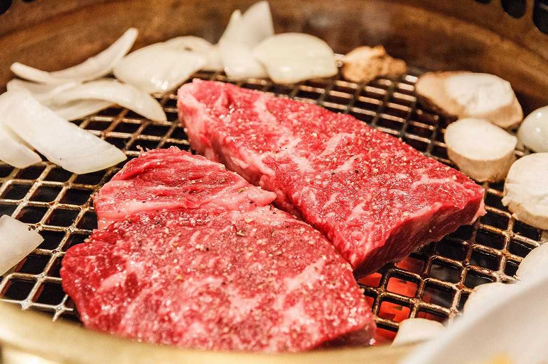 Carne Wagyu: il Giappone vara una legge per proteggere il manzo di Kobe