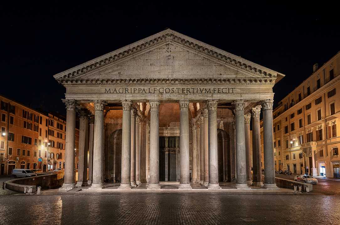 Ristoratori con il lutto al braccio: la protesta stasera al Pantheon