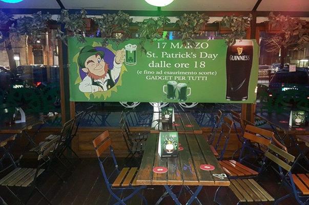 Pub a Torino rinvia l’apertura e cucina per i senzatetto