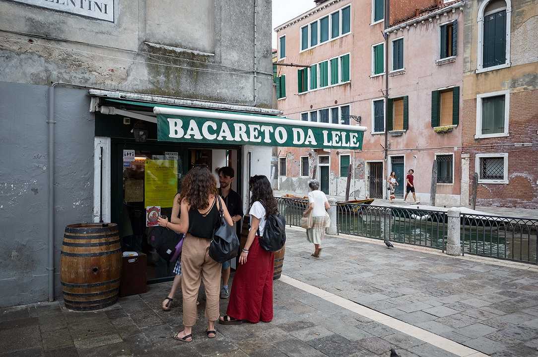 Venezia: chiuso il Bacareto Da Lele per assembramenti