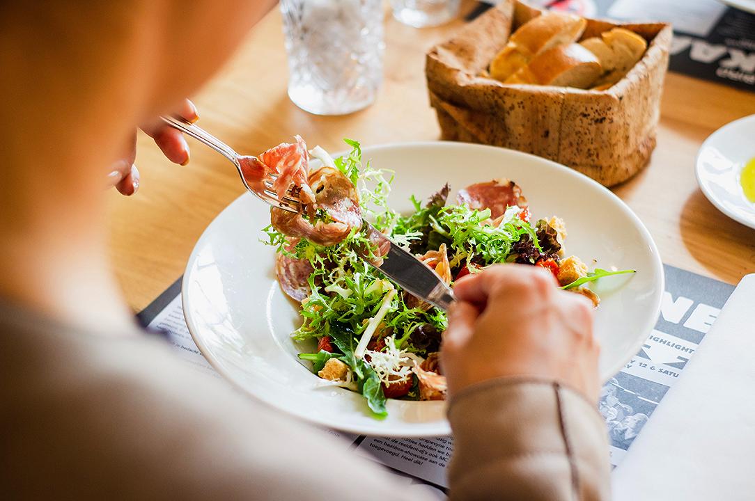 Dieta: 4 italiani su 10 mangiano male secondo l’Istituto Superiore di Sanità