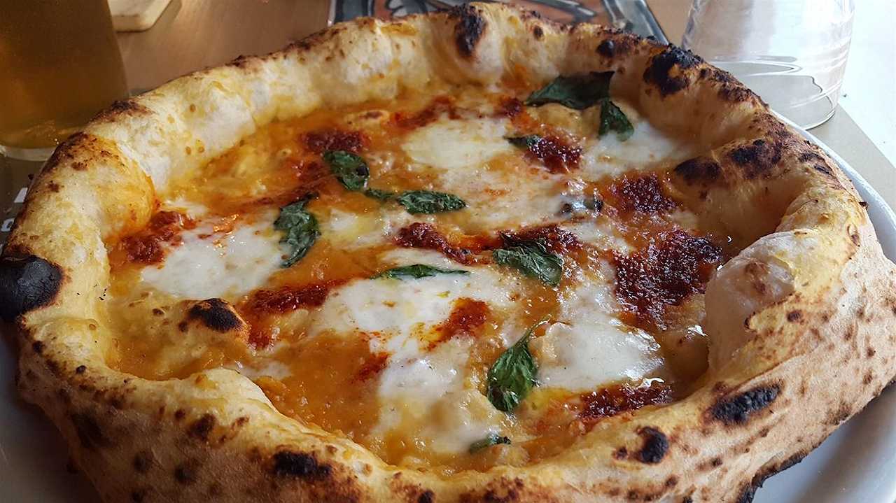 Da Zero a Torino, recensione: pizza cilentana e godimento assoluto