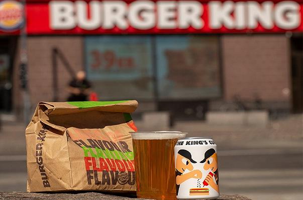Birra: l’artigianale Mikkeller produrrà una lattina analcolica per Burger King