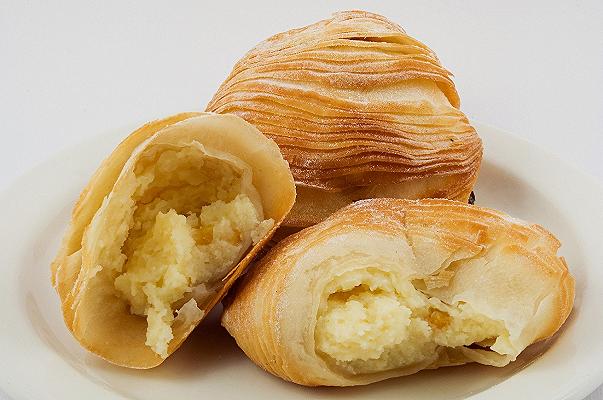 Bar di Napoli: scontrino con sovrapprezzo per dividere in due la sfogliatella