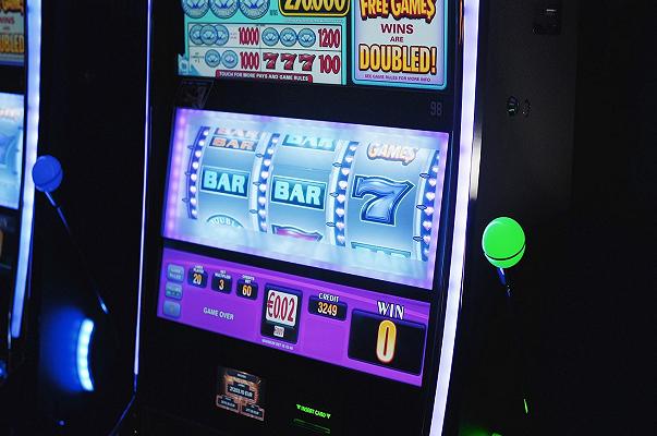 Trento: i bar dicono addio alle slot machine