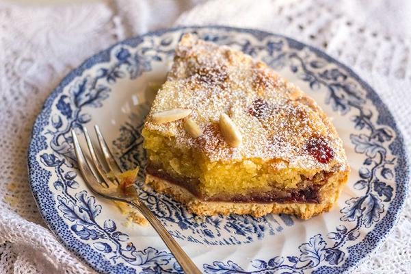 torta frangipane fetta