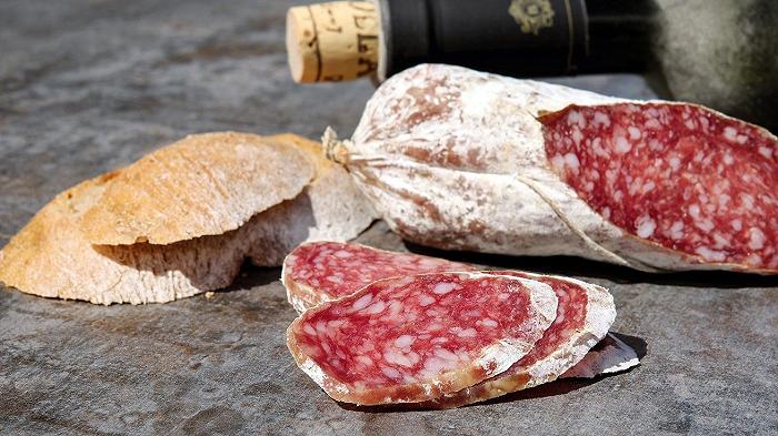 Salumi in crisi: crescono i costi e diminuiscono i consumi