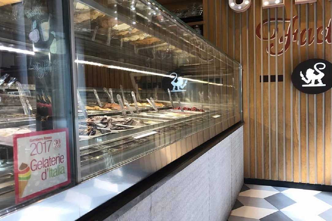 Napoli: la gelateria Scimmia Factory di piazzetta Nilo rimarrà aperta