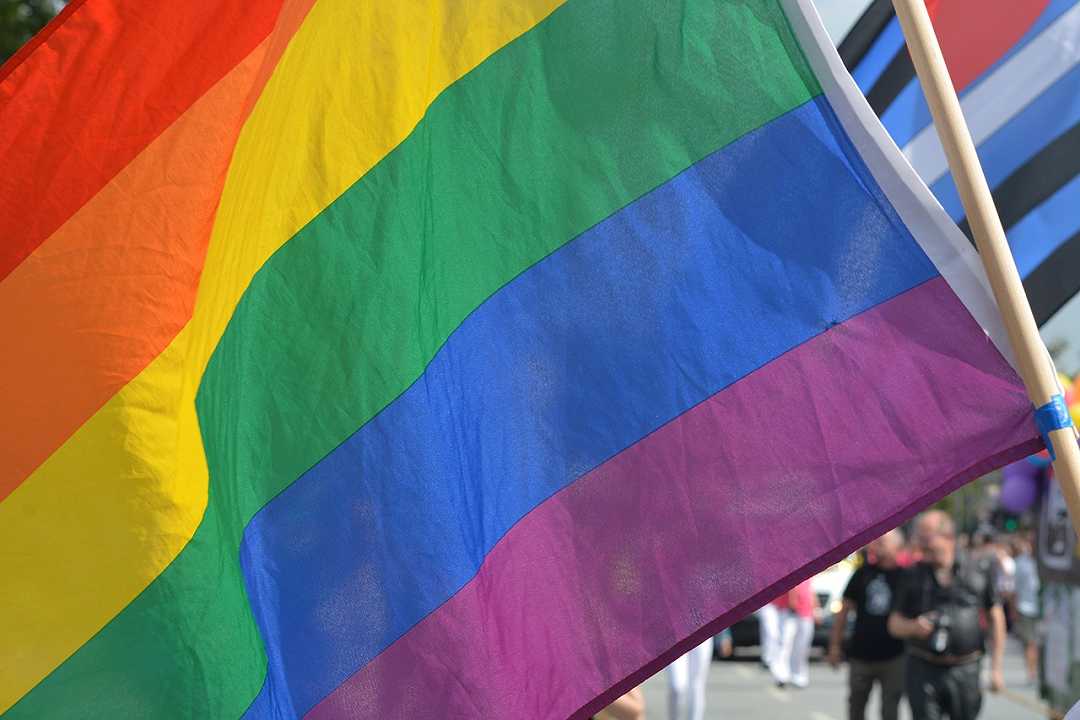 Marzamemi: ristoratore insulta turisti perché omosessuali, la denuncia di Arcigay