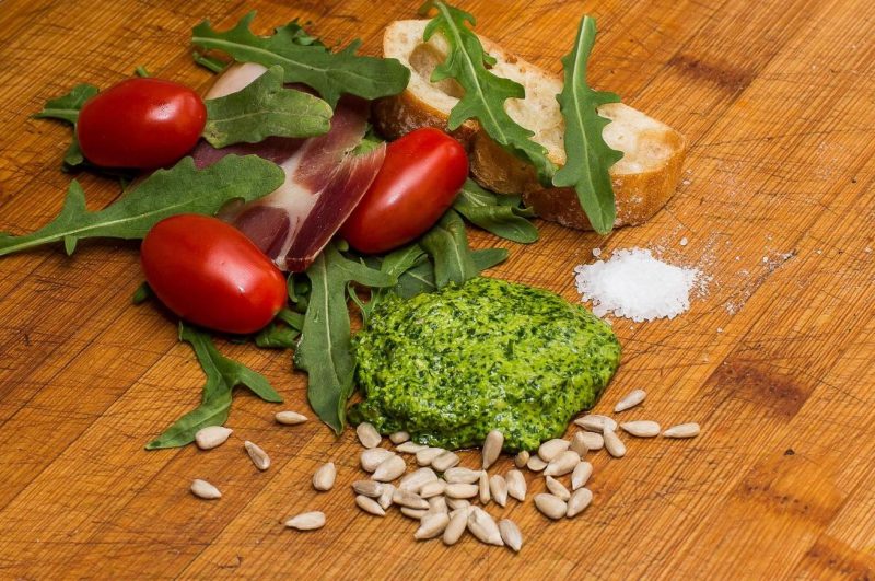 Pesto di rucola ricetta e usi in cucina