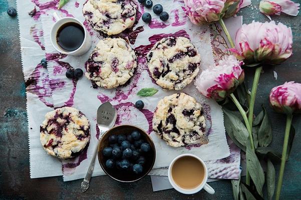 scone-tea