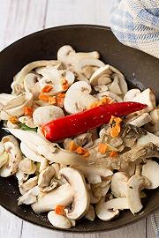 Saltate i funghi