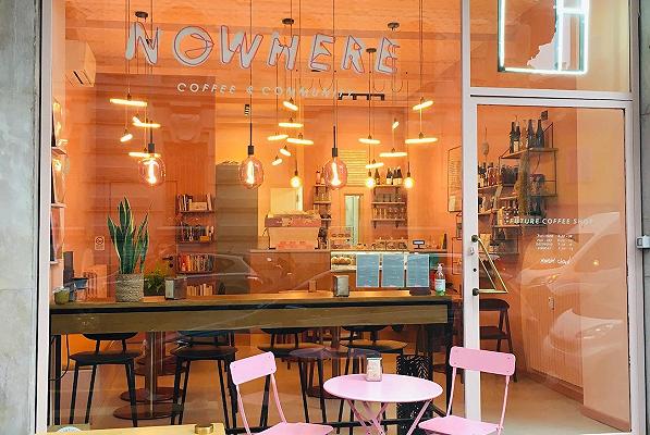 Nowhere Coffee & Community a Milano, recensione: caffè Specialty e buon cibo (una volta tanto)