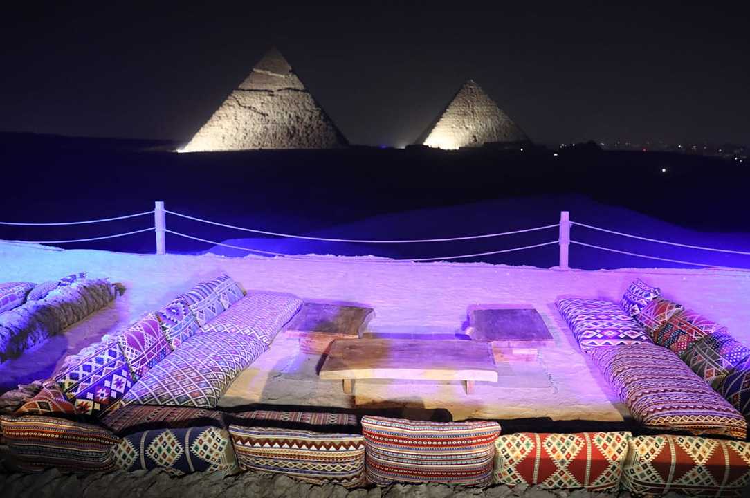 Egitto: inaugurato il primo ristorante con vista sulle piramidi di Giza