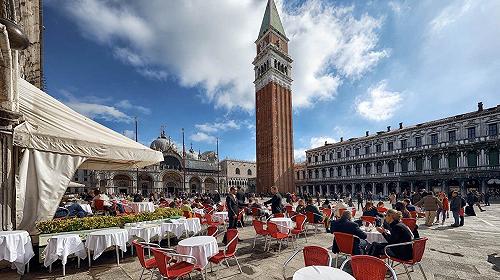 Venezia: se il Dpcm rischia di far chiudere (persino) i caffè di Piazza San Marco