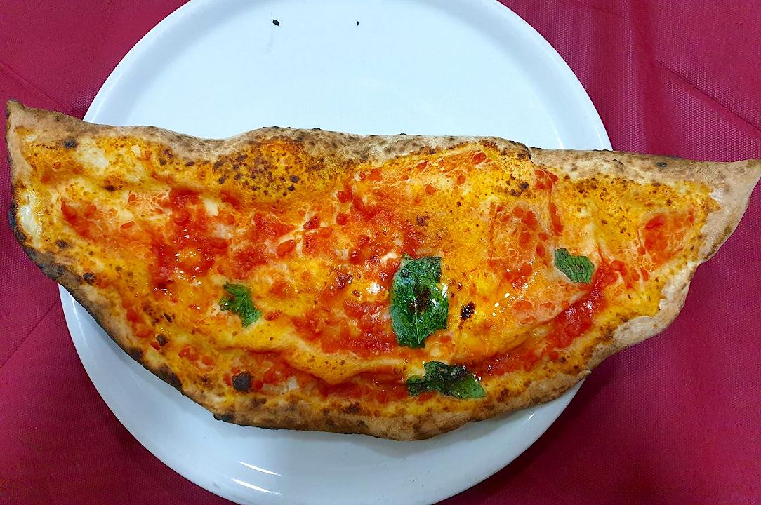 Pizzeria del Popolo a Napoli, recensione: la buona pizza fuori dai soliti giri