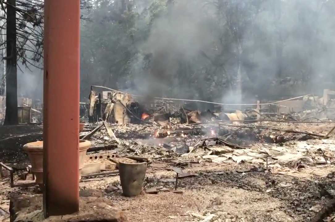 California: gli incendi devastano i vigneti della Napa Valley e un ristorante tre stelle Michelin