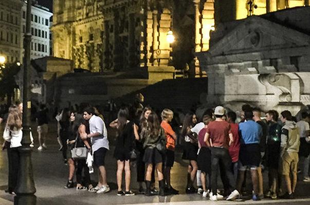 Alcolici: Roma vieta la vendita al dettaglio e l’asporto la notte e nei week-end