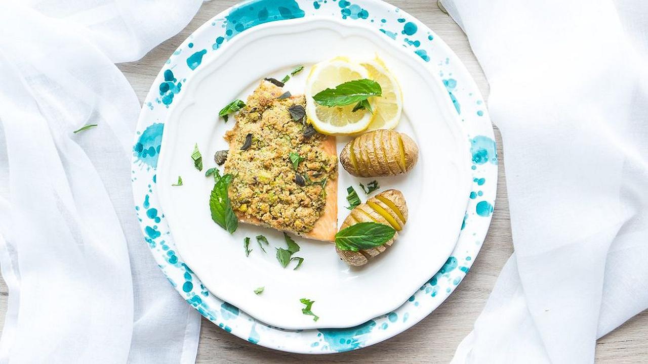 Salmone in crosta di pistacchi e mandorle