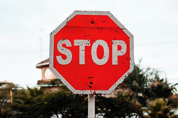 Campania: vietato l’asporto per ristoranti, bar, pizzerie e pub dalle 21