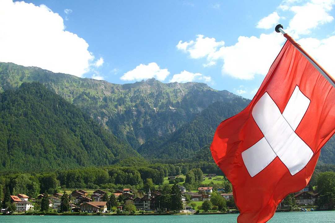 Svizzera: da oggi riaprono i ristoranti all’aperto