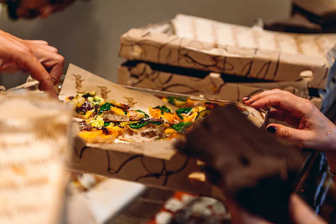 Pizza a domicilio a Milano (e provincia): le 14 migliori pizzerie delivery e come ordinare