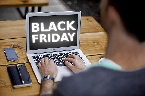 Black Friday: Deliveroo lancia a Milano il menu a sorpresa