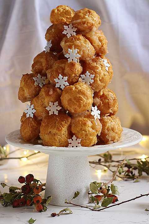 Croquembouche