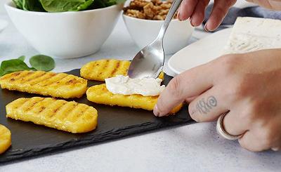 spalmate sui crostini con le noci