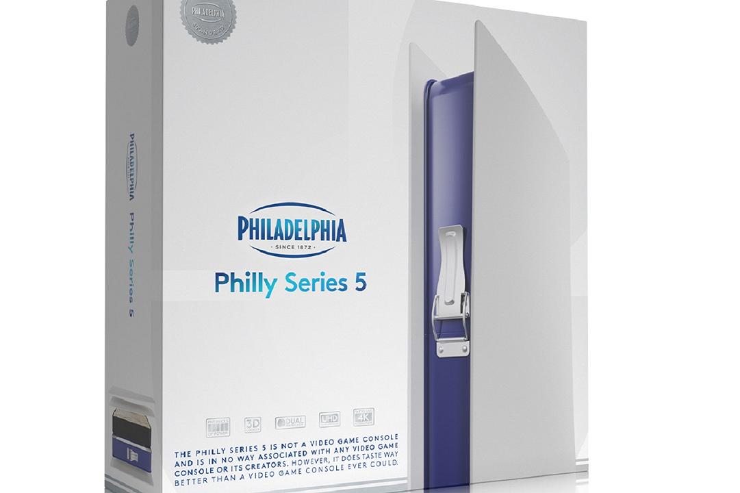 Philadelphia festeggia l’arrivo di PlayStation 5 con una cheescake uguale alla console