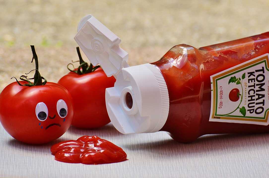 Dazi UE: colpiti ketchup, cheddar, noccioline e patate americane Made in USA