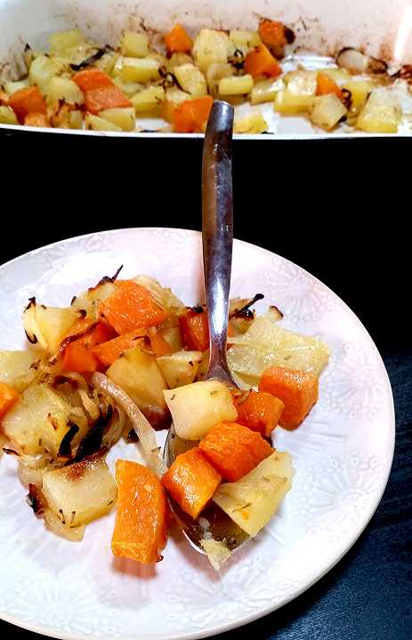Zucca patate e cipolle al forno