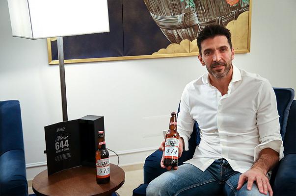 Budweiser manda a 160 portieri le birre con i numeri dei gol subiti da Lionel Messi