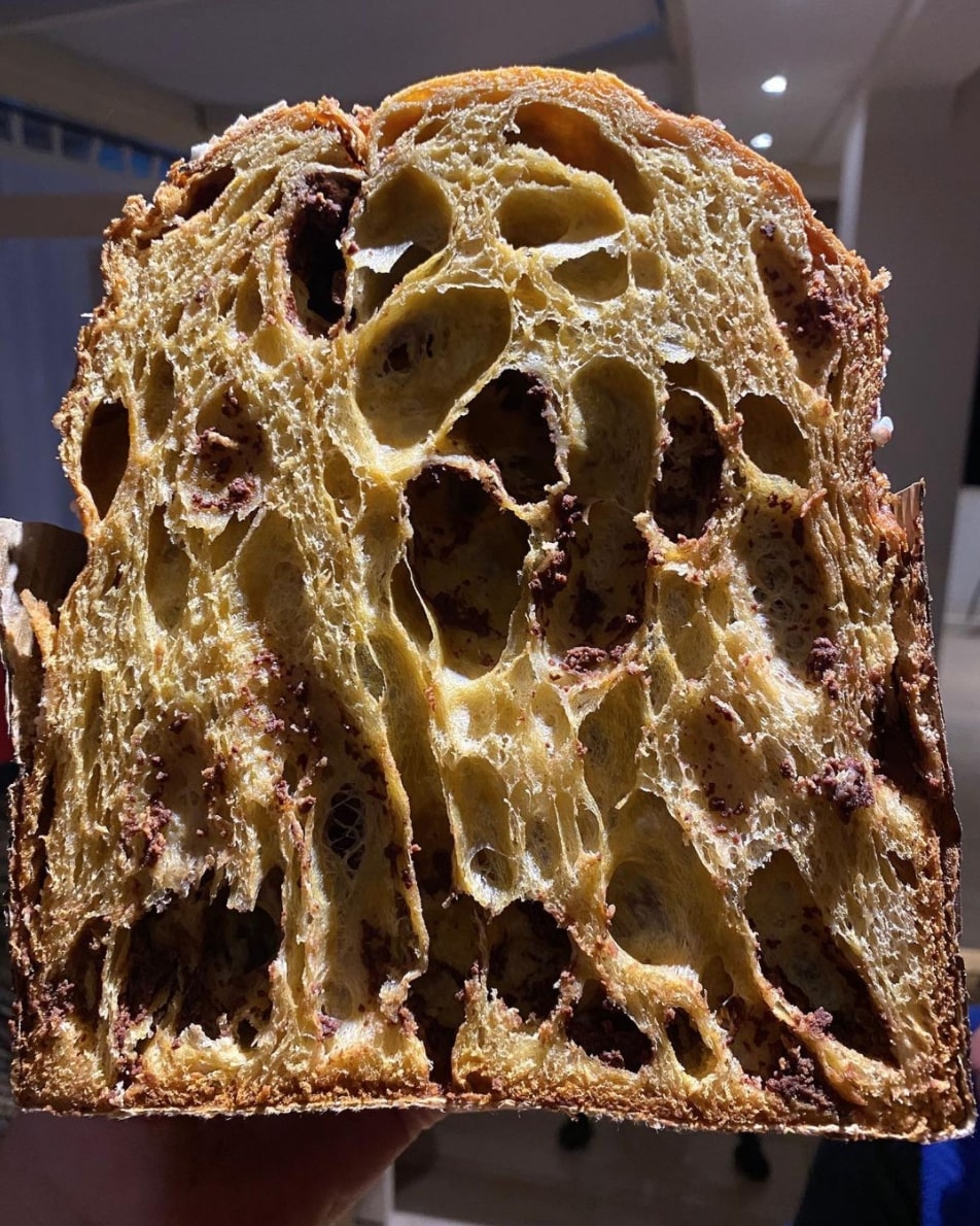 Alveoli grandi; panettone