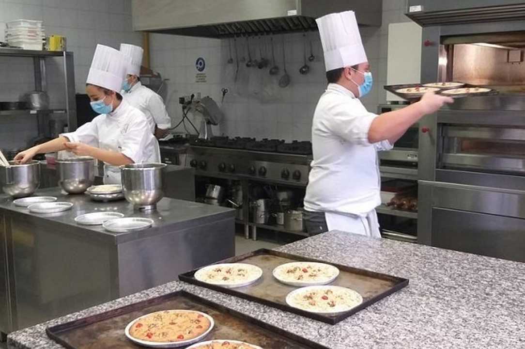 Trento: studenti degli alberghieri preparano Zelten per la Caritas