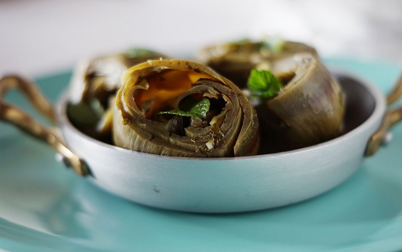 carciofi alla romana piatto