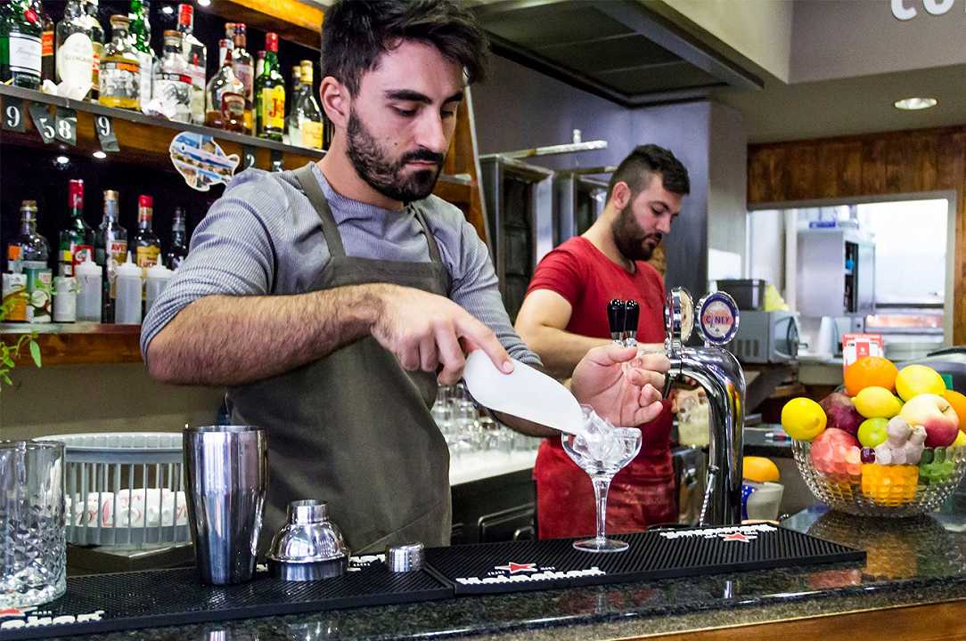 Milano: apre Instabar, preparerà i cocktail in diretta su Instagram