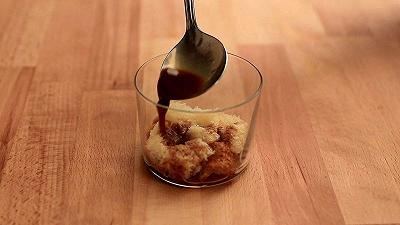 Aggiunta caffè nel pandoro