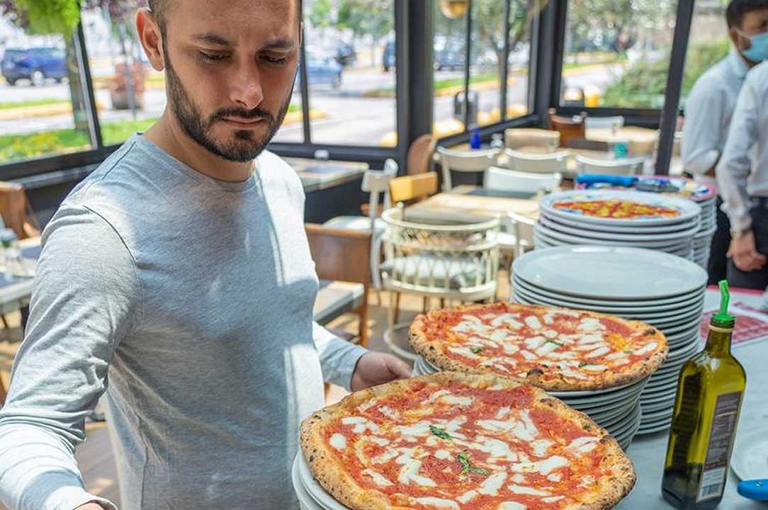 Brescia: titolare di una pizzeria spiega come la camorra si approfitterà del Covid